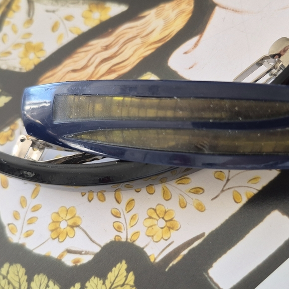 Navy and Yellow Wearable Device - Picture 6 of 14